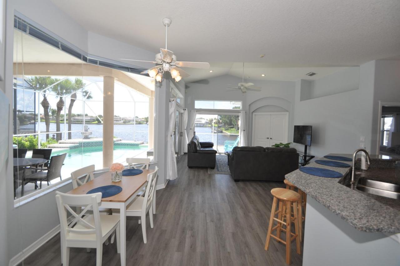 Sunset Bay Beautiful Pool Home - Bring Your Boat Or Jet Ski - Canal With Dock- Sleeps 10 - 4 Bd Palm Coast Zewnętrze zdjęcie